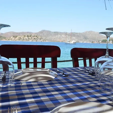 Moonlight Boutique - 호텔 보즈부른